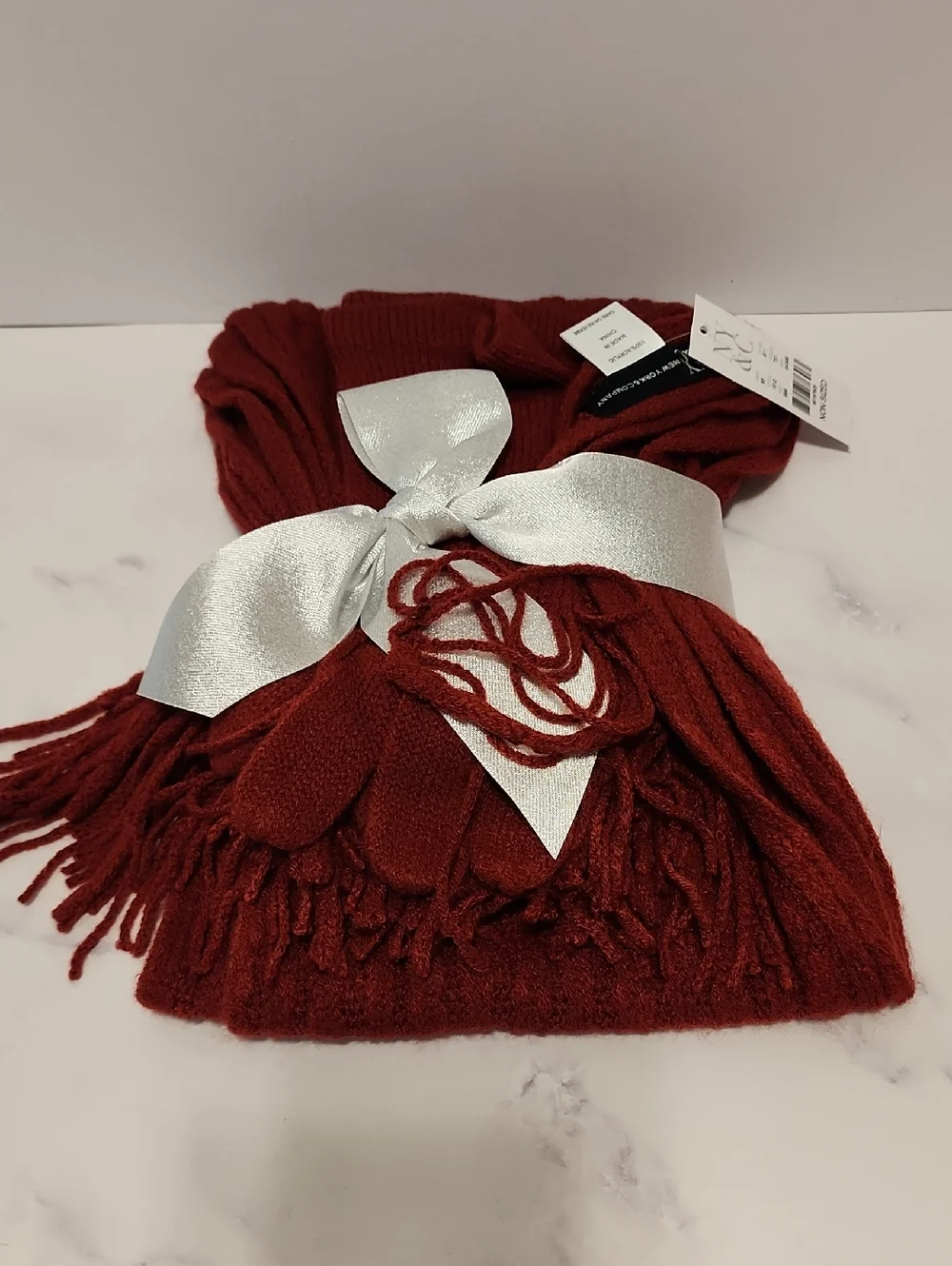 New York & Company Burgundy  Knit Scarf and Glove Set - Women Brand New